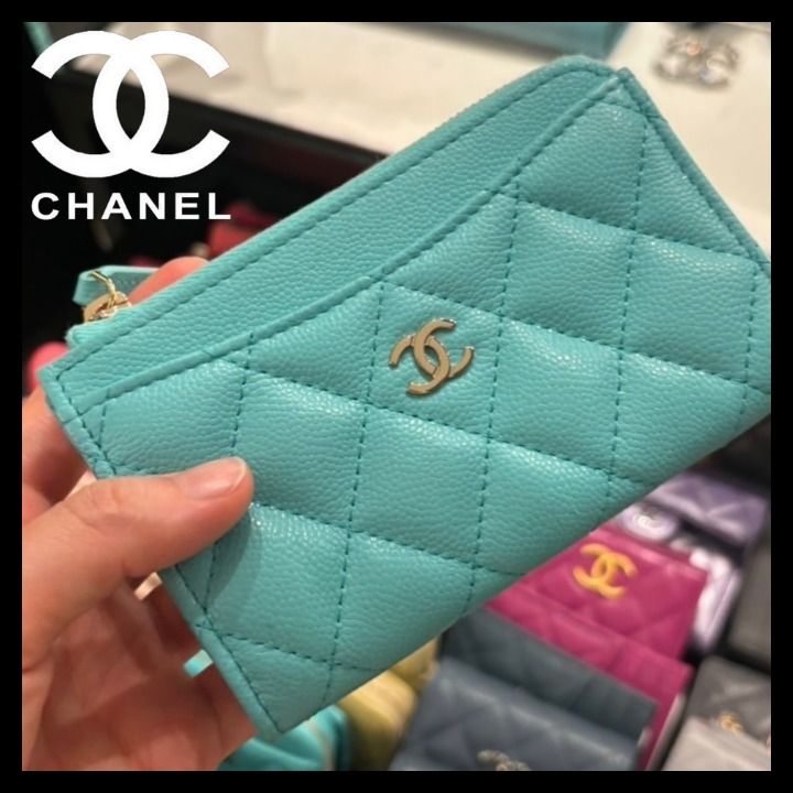 ☆鮮やかなブルー☆CHANEL 24クルーズ フラグメントケース (CHANEL