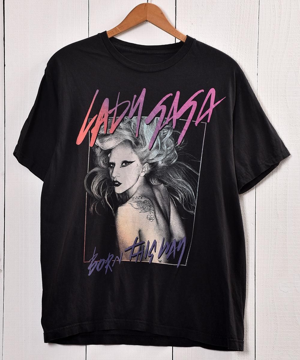 LADY GAGA