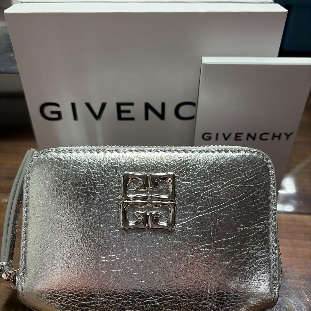 美品‼️GIVENCHY シルバー ケース Amazon | (ジバンシー) GIVENCHY ポーチ 銀 シルバー ロゴ キラキラ